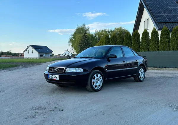 wielkopolskie Audi A4 cena 4800 przebieg: 344000, rok produkcji 1995 z Szamotuły